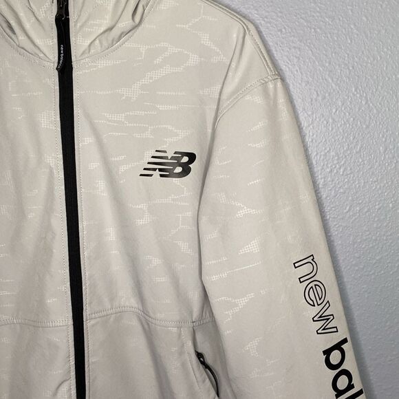 New Balance Gray Full Zip Hooded Jacket Size Medium - Picture 3 of 12